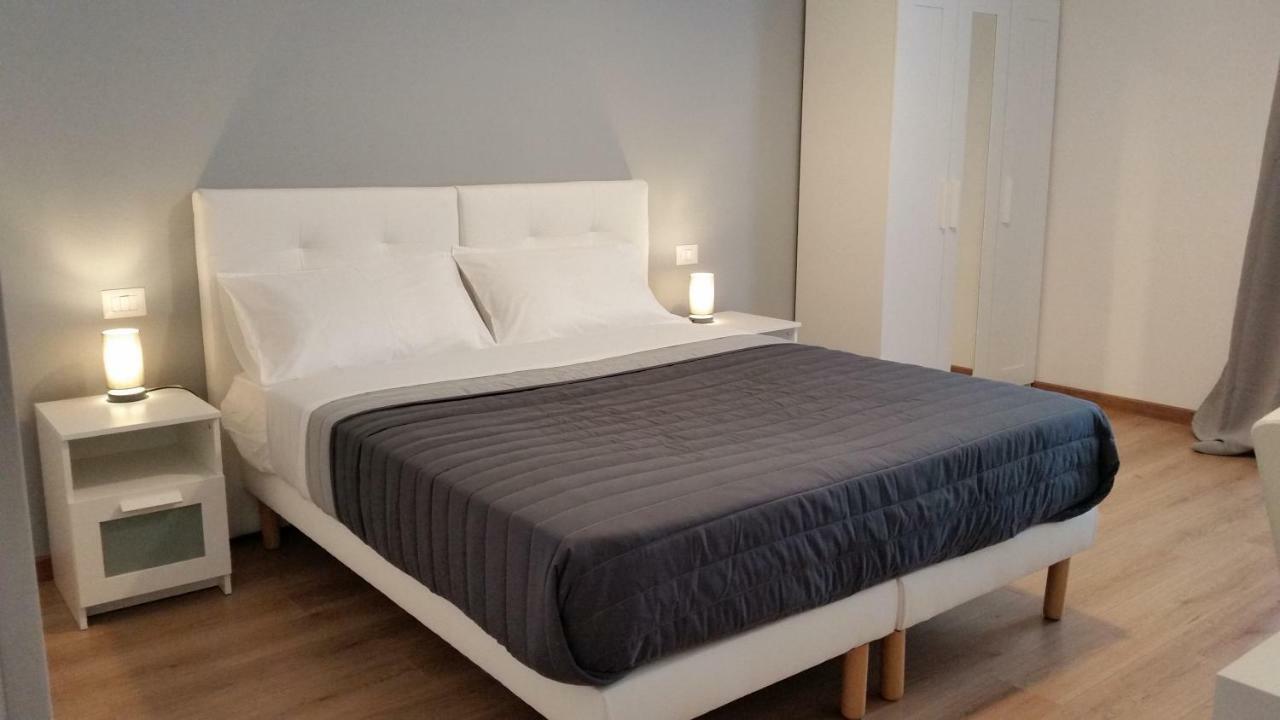 La Libra Rooms Кальяри Экстерьер фото