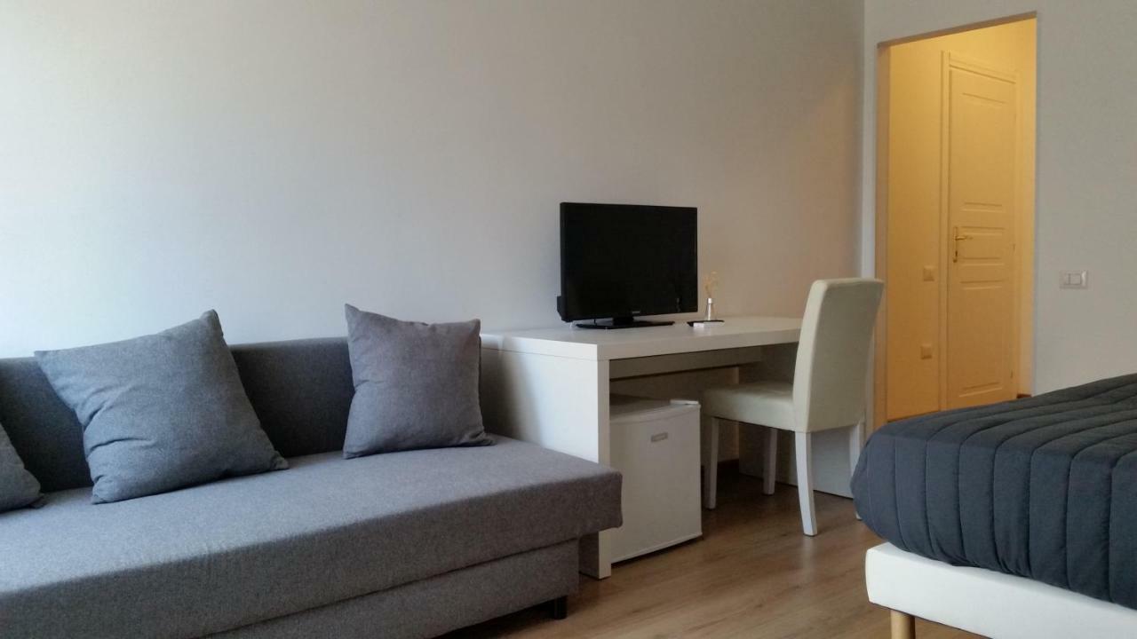 La Libra Rooms Кальяри Экстерьер фото
