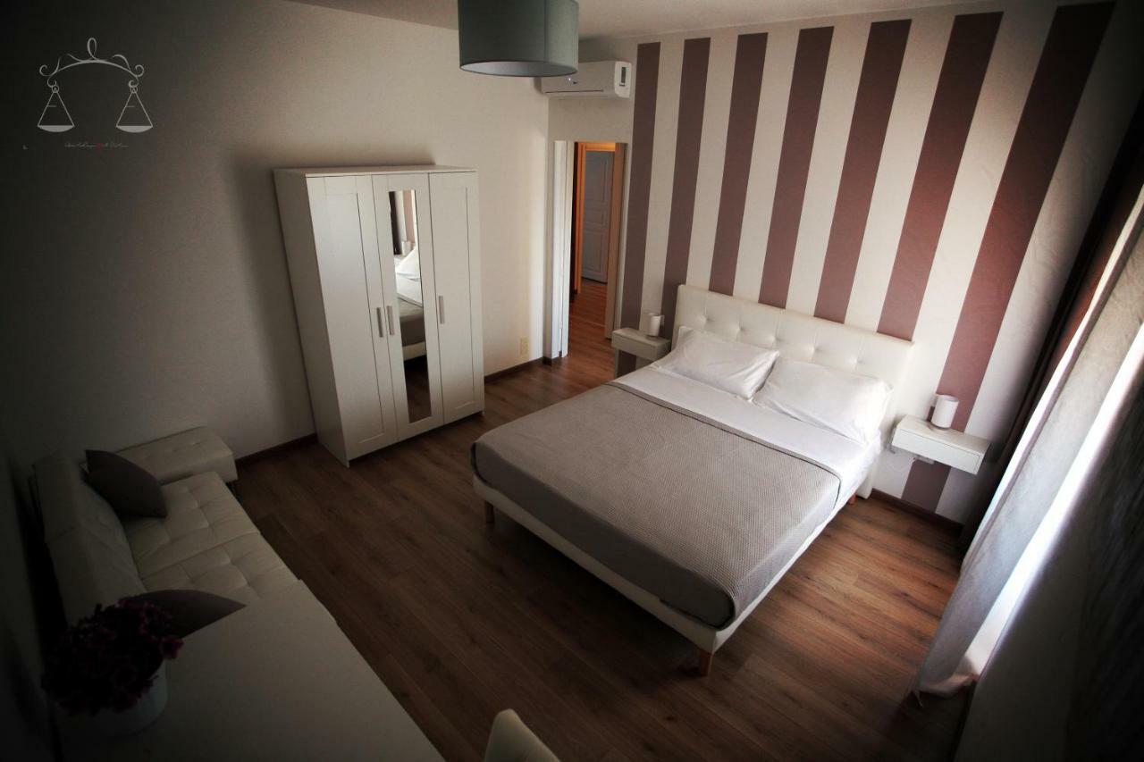 La Libra Rooms Кальяри Экстерьер фото